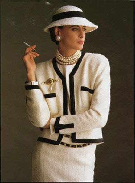 traje chaqueta chanel